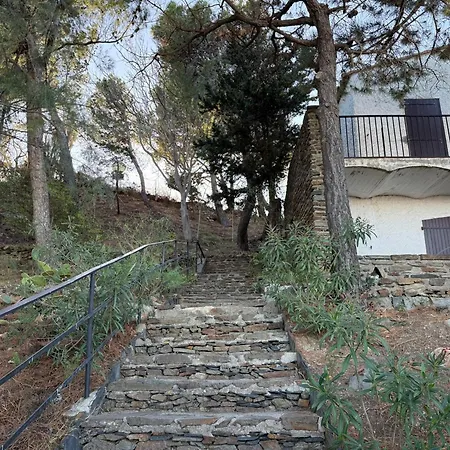 F4 Mediterraneenne Avec Acces Direct Crique Et Parking - Fr-1-309-293 Villa