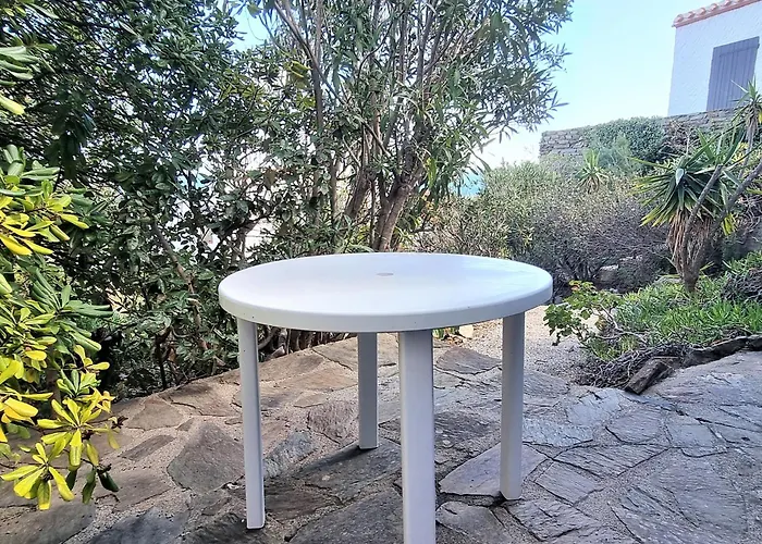 F4 Mediterraneenne Avec Acces Direct Crique Et Parking - Fr-1-309-293 Villa *
